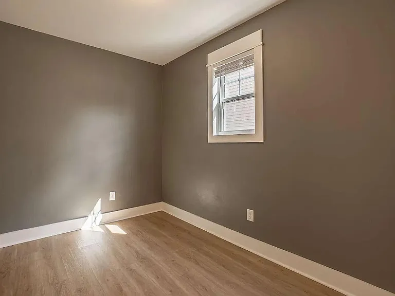 244 Savannah Wood Rd — Photo 9