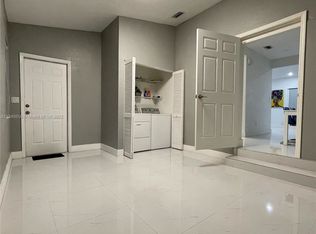 1382 SW 11th St #1382, Miami, FL 33135