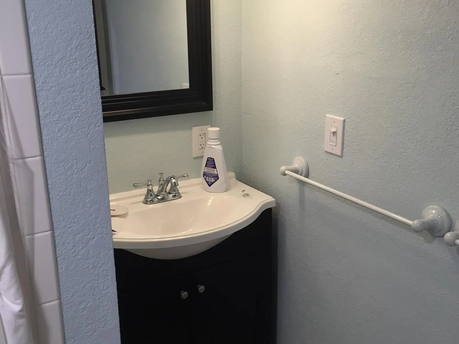 3425 Rogers Ave — Photo 3
