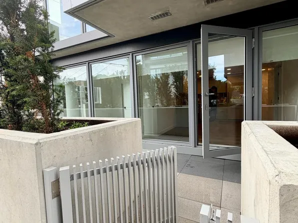 8120 Oak St, Vancouver, BC V6P 4A8