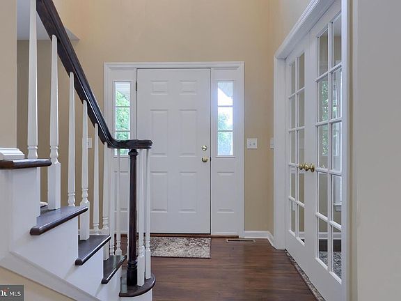 5th image of 375 W Charlotte St
