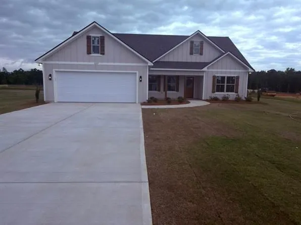 1107 30th St, Valley, AL 36854