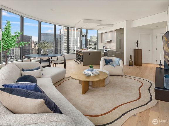 4th image of 2510 6th Avenue #3802