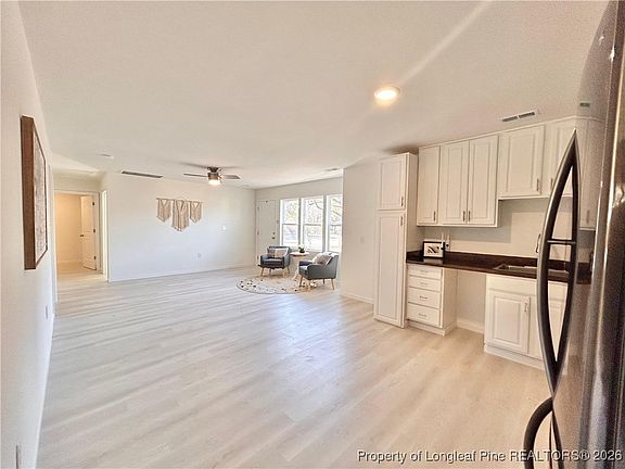 5th image of 1011 Juniper Dr