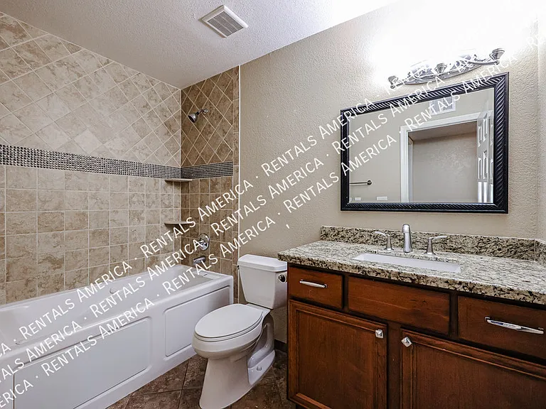 1621 E Vaughn St — Photo 34