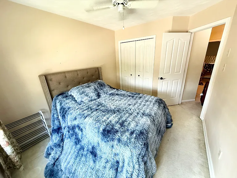 842 S Lake Cir #1 — Photo 9