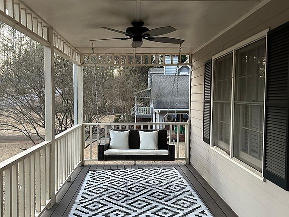 4th image of 127 Parks Cir