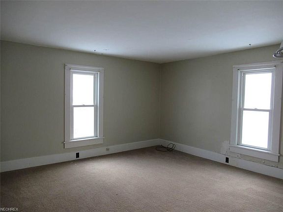 5th image of 288 W 8th St