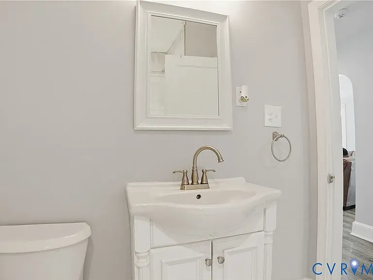 308 Maple Ln — Photo 8