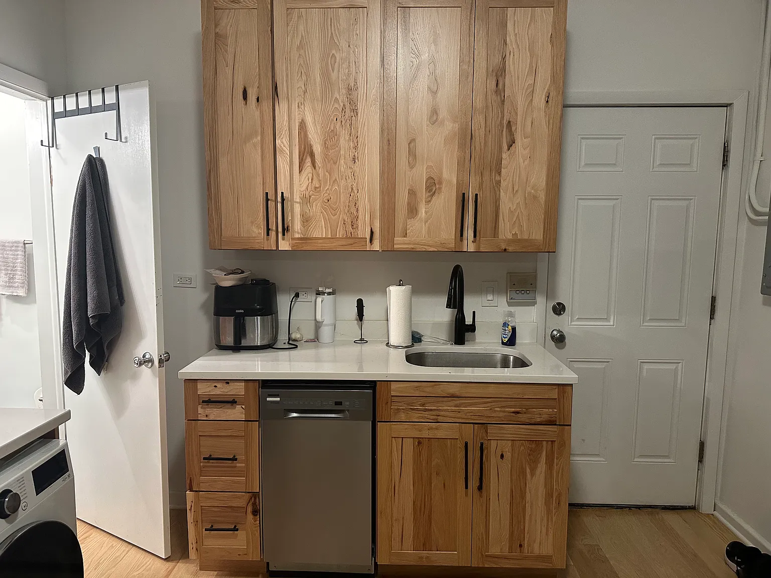 1 bed, $2,100 — Photo 2