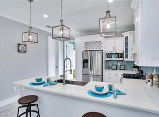 3232 16th St N, Saint Petersburg, FL 33704