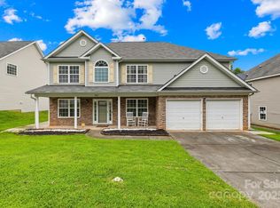 5025 Wicklow Dr, Gastonia, NC 28054