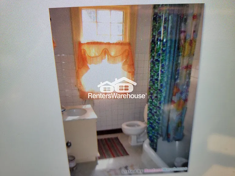 525 S 5th St — Photo 11