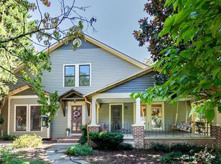 114 N Occoneechee St, Hillsborough, NC 27278