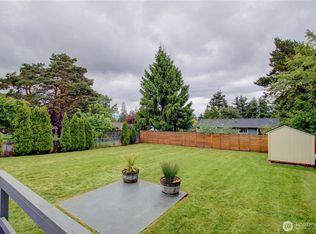 324 N 17th St, Mount Vernon, WA