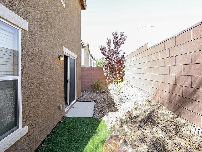 9434 Blooming Grove Ave — Photo 18