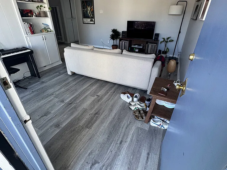 1875 Thomas Ave #10 — Photo 6