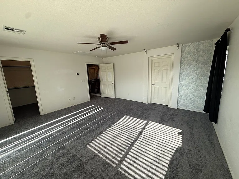 4957 Harold St — Photo 11