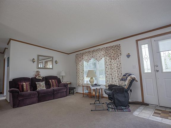 2nd image of 5585 Irving Blvd