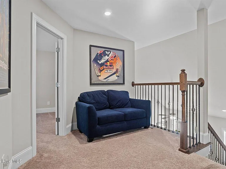 127 Lark Dr — Photo 25