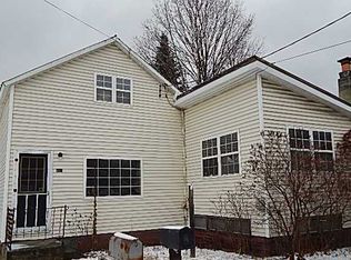 270 River St, Warrensburg, NY 12885