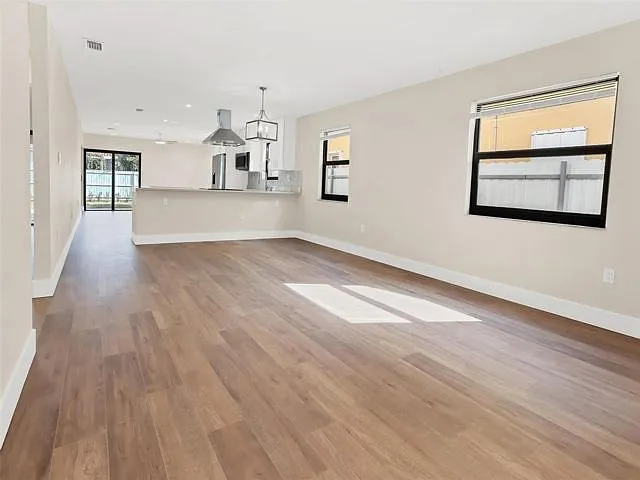 391 NW 58th Ave — Photo 14