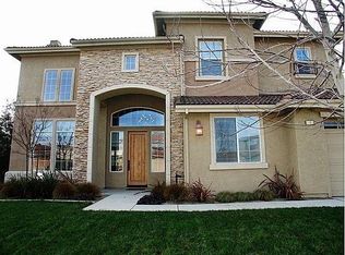 10 Cadbury Ct, Sacramento, CA
