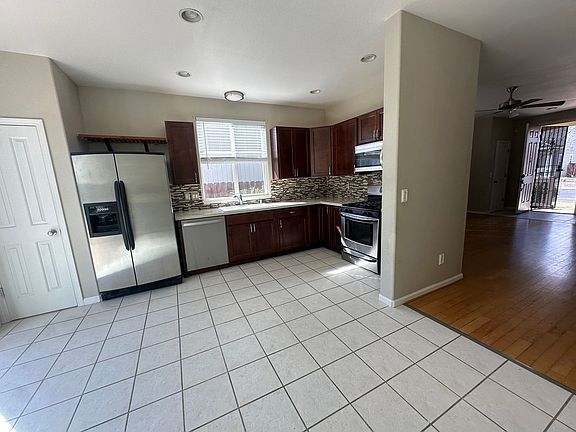 4th image of 2102 Red Blossom Ct