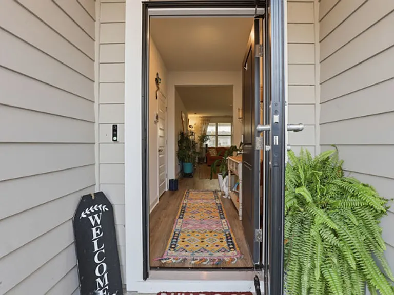564 Foxtail Dr — Photo 5