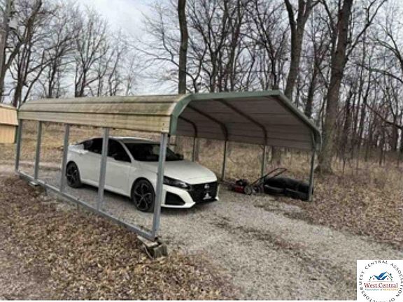 2nd image of 34887 Strawberry Rd