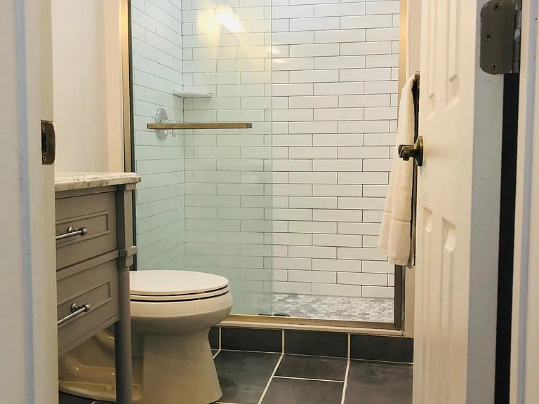 408 Holt Ave #B — Photo 6