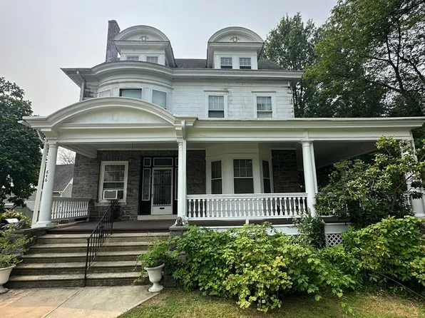 846 S 13th Ave #2, Prospect Park, PA 19076