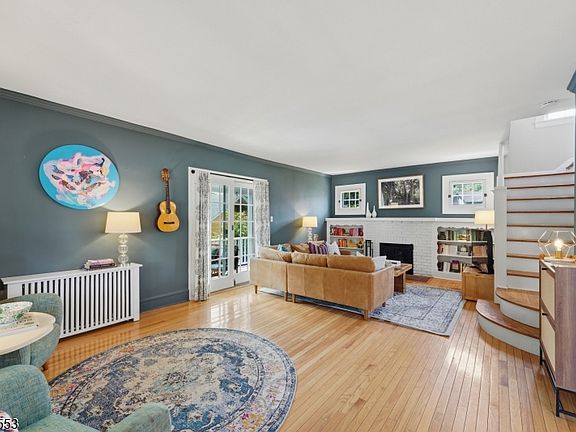 4th image of 154 Garfield Place
