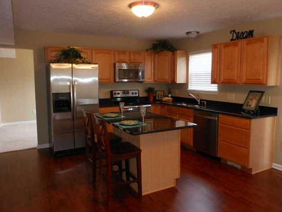 4th image of 2333 Burgundy Way