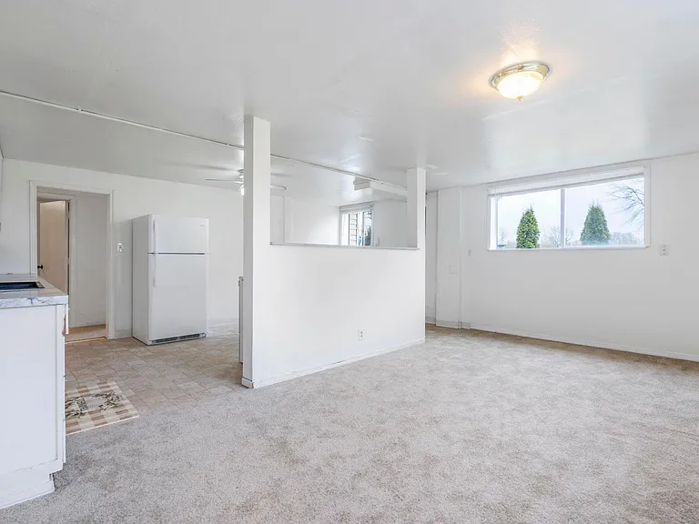 Carpet through out unit