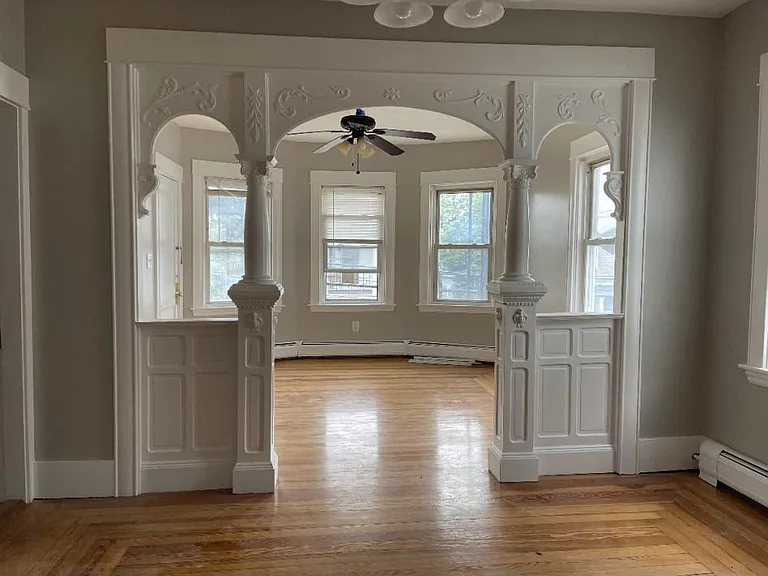 121 Wood St — Photo 1