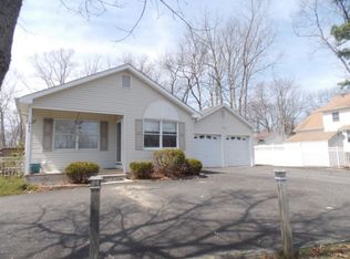 646 Deerhead Lake Dr, Forked River, NJ 08731