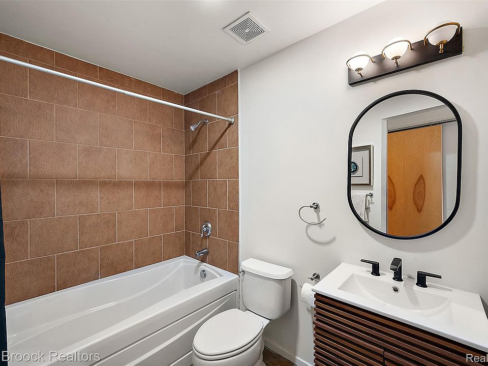 333 E Parent Ave Unit 19, photo 18
