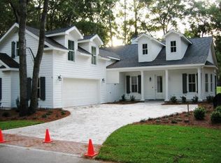 101 Locust Fence Rd, Saint Helena Island, SC 29920