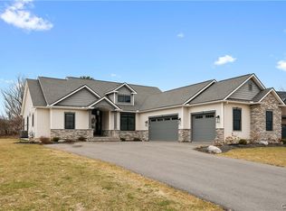 4285 Cindy Ln, Syracuse, NY 13215