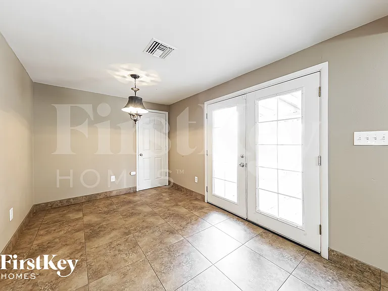 3550 E Thunderbird Rd — Photo 6