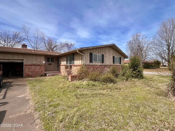 2402 Alabama Ave, Joplin, MO 64804