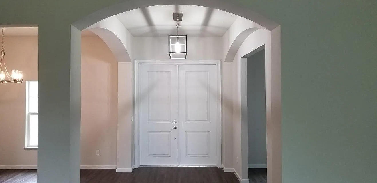4 bed, 3.0 bath, 2210 sqft, $2,895 — Photo 4