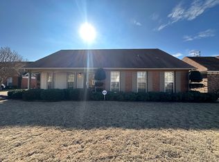 8143 Creekside Cir S, Cordova, TN 38016