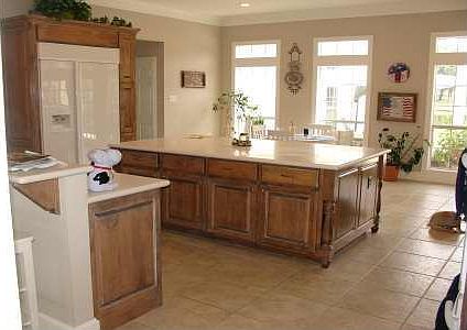 Gourmet Island Kitchen