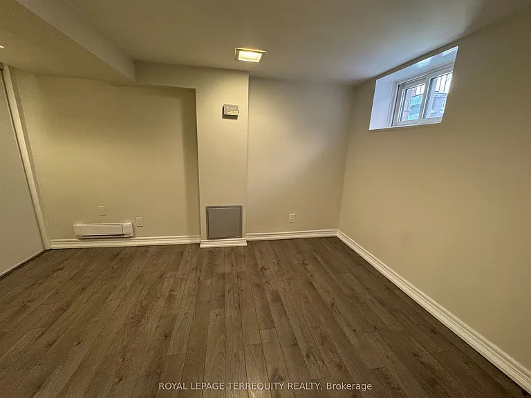 475 Woodbine Ave #2 — Photo 11