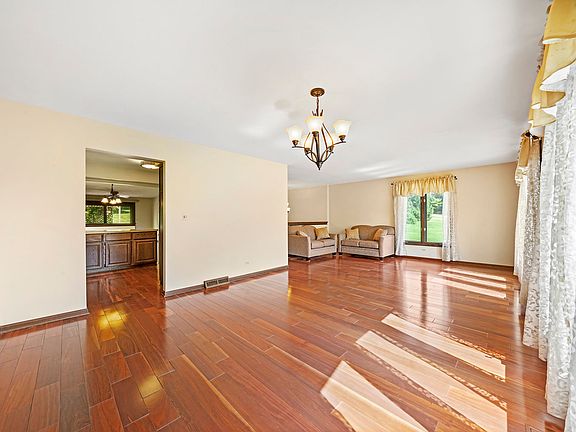 5th image of 33988 N Fischer Dr