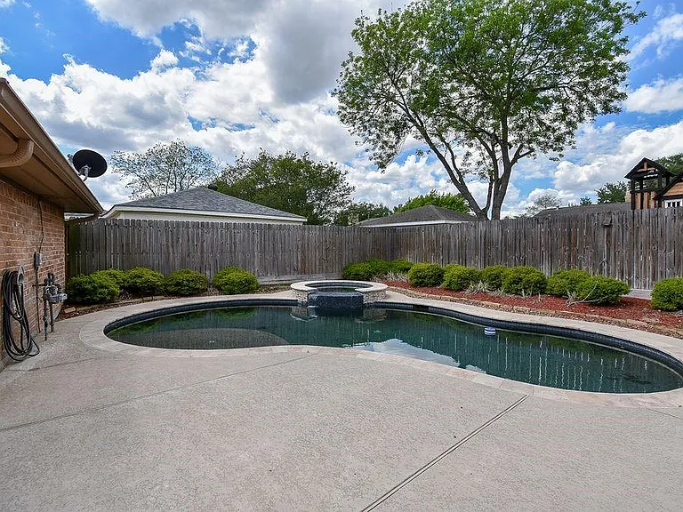21338 Park Villa Dr — Photo 24