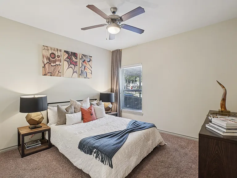 Mercer Crossing Apartments — Photo 5