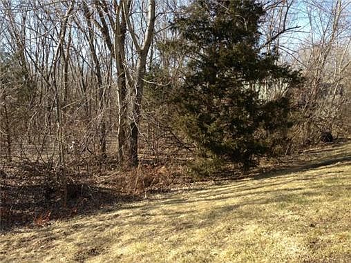 4th image of 6122 NE Moonstone Ct #13B